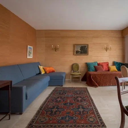 A081-cannes Avec Terrasse Au Calme Cannes